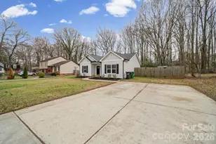 6610 Bluestone Ct, Charlotte, NC 28212 - Photo 3