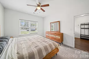 6610 Bluestone Ct, Charlotte, NC 28212 - Photo 13