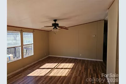 2596 1st Avenue NW, Catawba, NC 28609 - Photo 3