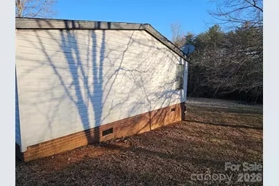 2596 1st Avenue NW, Catawba, NC 28609 - Photo 17