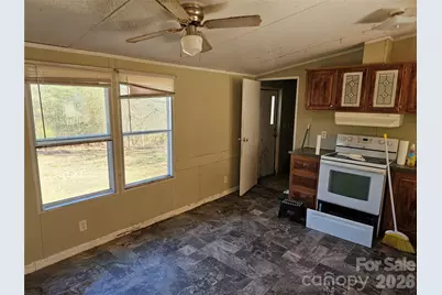 2596 1st Avenue NW, Catawba, NC 28609 - Photo 7