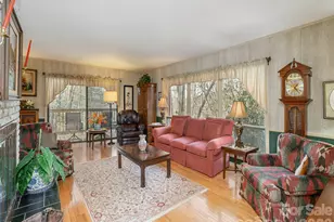 227 Sky Lake Dr, Hendersonville, NC 28739 - Photo 5