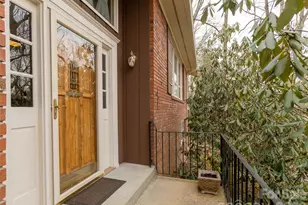 227 Sky Lake Dr, Hendersonville, NC 28739 - Photo 3