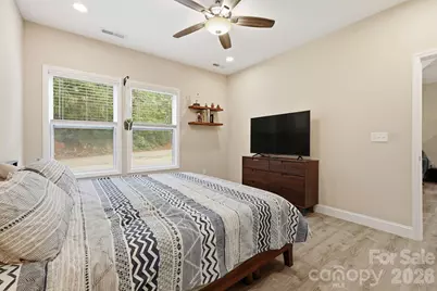 239 Northside Street, Canton, NC 28716 - Photo 15