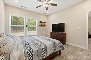 239 Northside St, Canton, NC 28716 - Photo 15
