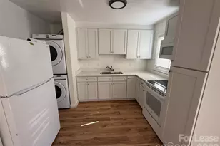 421 Honeywood Ave, Charlotte, NC 28216 - Photo 3