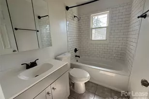 421 Honeywood Ave, Charlotte, NC 28216 - Photo 7