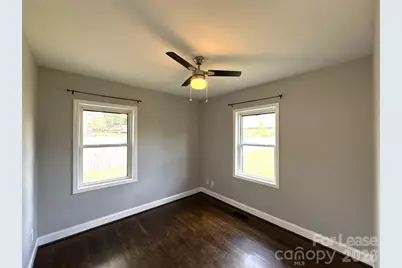 2520 Brentwood Place, Charlotte, NC 28208 - Photo 11