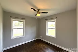 2520 Brentwood Pl, Charlotte, NC 28208 - Photo 11