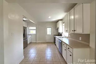 2520 Brentwood Pl, Charlotte, NC 28208 - Photo 5