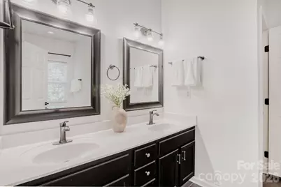 4304 Park South Station Boulevard, Charlotte, NC 28210 - Photo 15