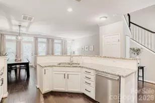 4304 Park South Station Blvd, Charlotte, NC 28210 - Photo 9