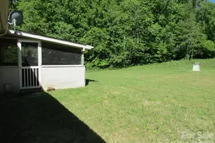 225 Davis Rd, Crumpler, NC 28617 - Photo 37