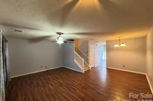 16875 Greenlawn Hills Ct, Charlotte, NC 28213 - Photo 5