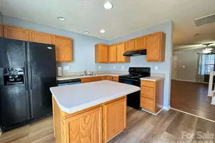 16875 Greenlawn Hills Ct, Charlotte, NC 28213 - Photo 11