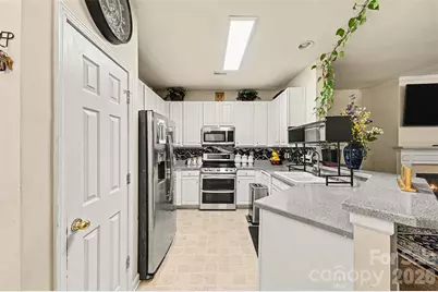 5767 Bent Creek Circle, Charlotte, NC 28227 - Photo 11