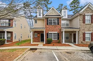 5767 Bent Creek Cir, Charlotte, NC 28227 - Photo 3