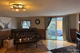 190 Benfield Rd, Crossnore, NC 28657 - Photo 23