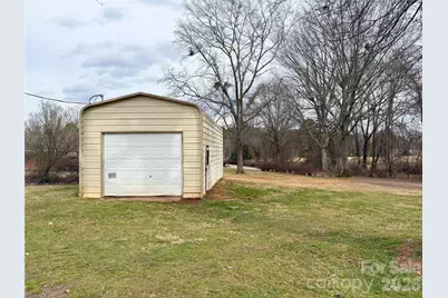 1008 Edgewood Road, Bessemer City, NC 28016 - Photo 3