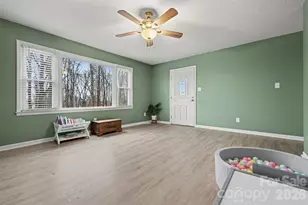 1008 Edgewood Rd, Bessemer City, NC 28016 - Photo 7