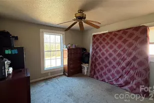 137 Bellvue St, Forest City, NC 28043 - Photo 17