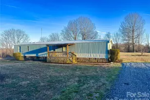 7555 Palm Tree Dr, Vale, NC 28168 - Photo 3