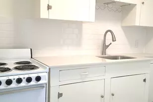 2114 Brandon Cir, Charlotte, NC 28211 - Photo 3