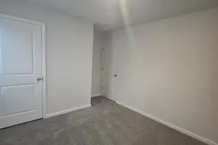 4101 Lurelin Ln, Charlotte, NC 28262 - Photo 7