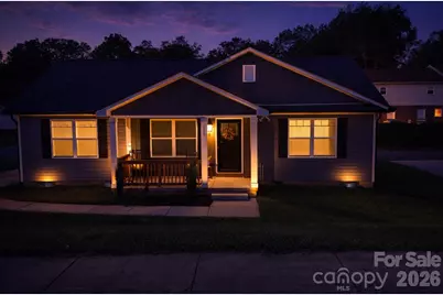 620 13th Street SW, Hickory, NC 28602 - Photo 1