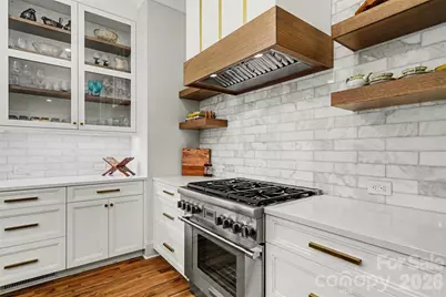 1312 Hazelhurst Avenue, Charlotte, NC 28211 - Photo 9