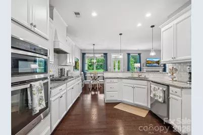 1326 Kings Grove Drive, York, SC 29745 - Photo 9