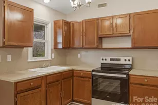 6111 Dovetail Ct, Charlotte, NC 28227 - Photo 11