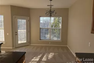 14638 Via Sorrento Dr, Charlotte, NC 28277 - Photo 7