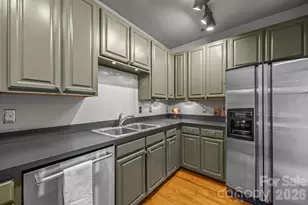 84 W Walnut St, Asheville, NC 28801 - Photo 21