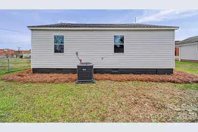 411 N Mulberry Street, Cherryville, NC 28021 - Photo 23