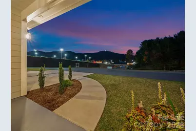 100 Red Twig Lane #Unit 101, Burnsville, NC 28704 - Photo 5