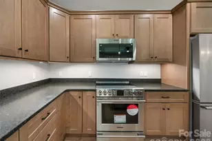 100 Red Twig Ln, Burnsville, NC 28704 - Photo 11