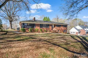 711 N Oak St, Lincolnton, NC 28092 - Photo 3