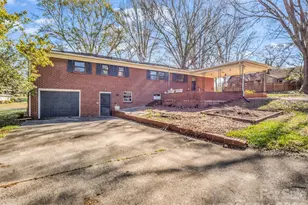 711 N Oak St, Lincolnton, NC 28092 - Photo 7