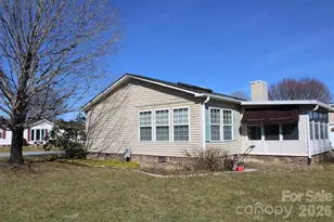 308 Riverwind Dr, Hendersonville, NC 28739 - Photo 15