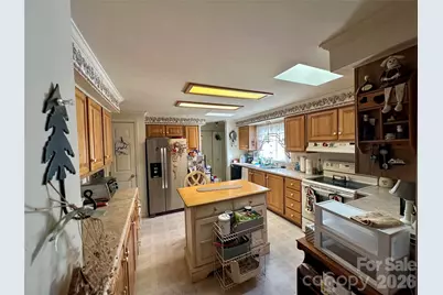 308 Riverwind Drive, Hendersonville, NC 28739 - Photo 7