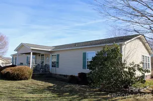 308 Riverwind Dr, Hendersonville, NC 28739 - Photo 1