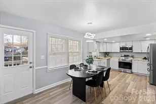 6713 Somersworth Dr, Charlotte, NC 28215 - Photo 13