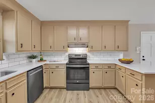 407 Thomas St, Marshville, NC 28103 - Photo 15