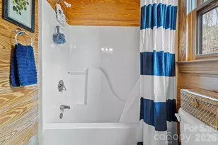 560 Falcon Ridge Dr, West Jefferson, NC 28694 - Photo 27