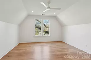 5876 Wedgewood Dr, Charlotte, NC 28210 - Photo 29