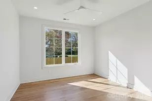 5876 Wedgewood Dr, Charlotte, NC 28210 - Photo 25