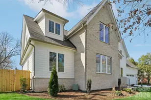 5876 Wedgewood Dr, Charlotte, NC 28210 - Photo 3