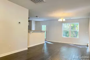 320 Peachtree Rd, Charlotte, NC 28216 - Photo 5