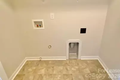 320 Peachtree Road, Charlotte, NC 28216 - Photo 17